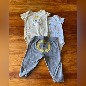 Carter’s 2 onesies and gray lion bottom